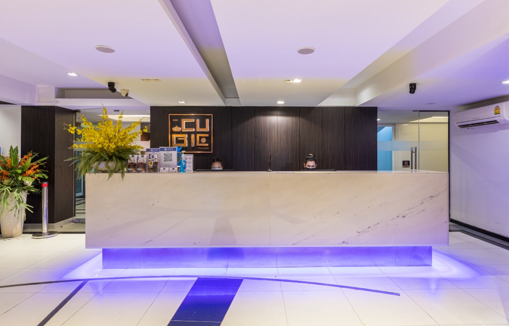 Paradise Hotel